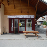 Commerces 2 pièces / 100 m² / 115 000 € / GAP